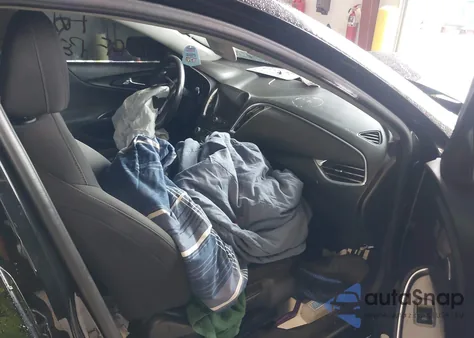 2018 Chevrolet Malibu Lt from USA, damaged, VIN 1G1ZD5STXJF235609